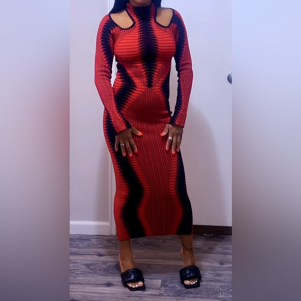 Elegant Red and Black Long Sleeve Dress